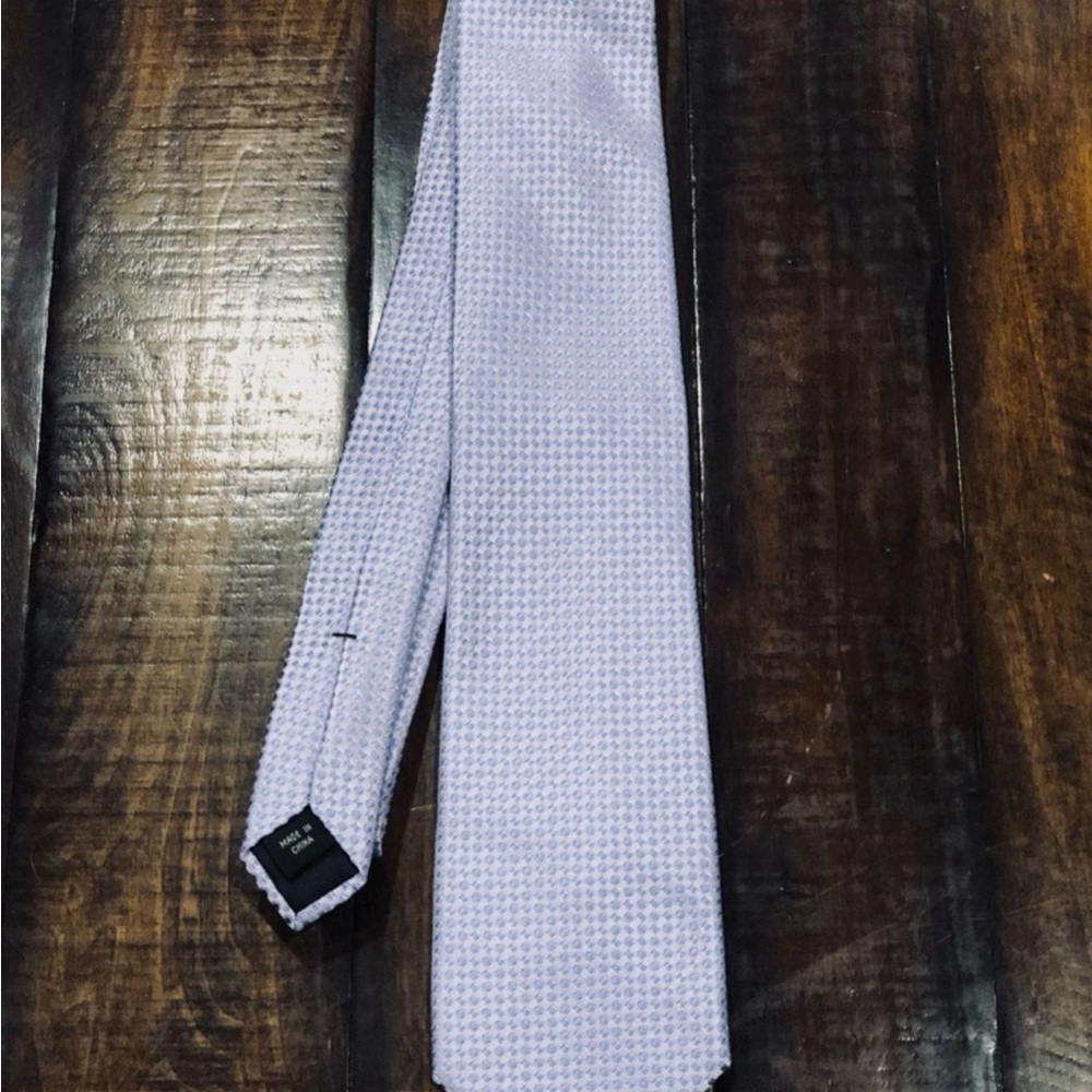 Michael Kors silk blue polka dot & diamond shape design neck tie